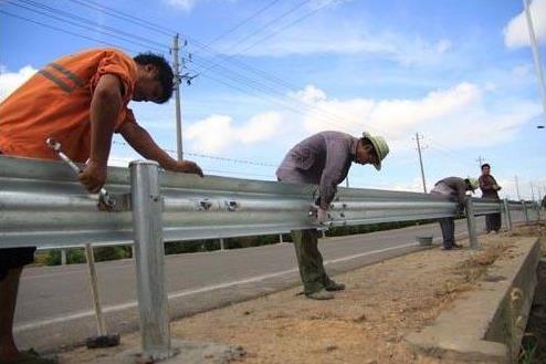 波形護欄鍍鋅層厚度不夠怎么辦